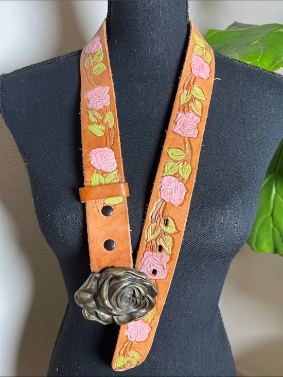ESCADA Collaboration Women’s Hand Painted Tan Leather Belt Metal Rose Buckle 32 main image 14